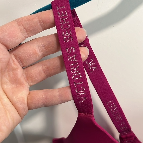 Victoria’s Secret Magenta Branded Strap Wireless Lightly Padded Bra size 38C - Picture 3 of 10